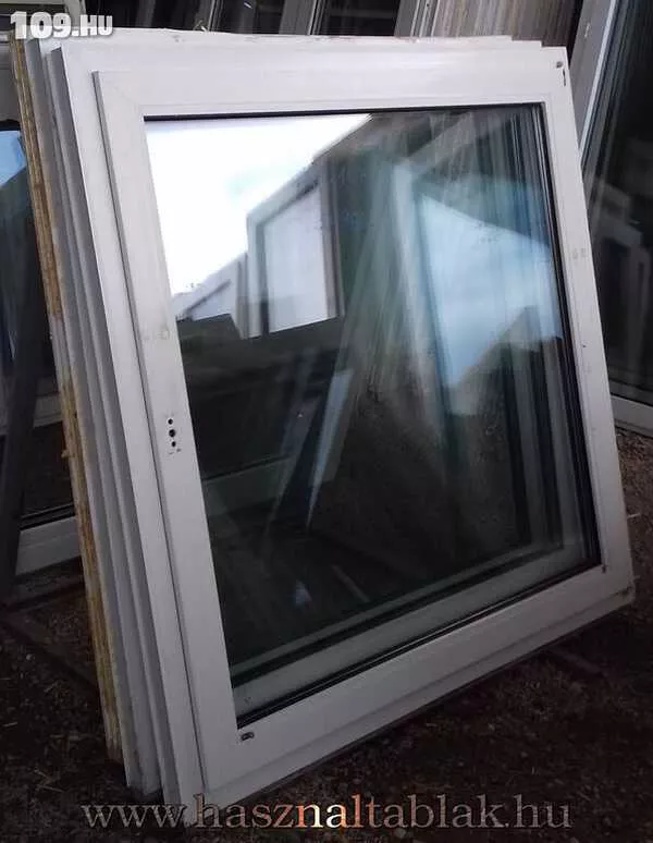 Bontott műanyag ablak 1 szárnyas kivitel csak nyíló típus 135x150-es méret